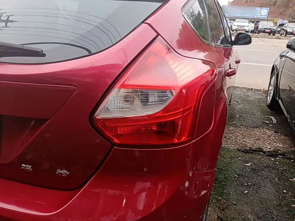 Ford Focus — миниатюра 8