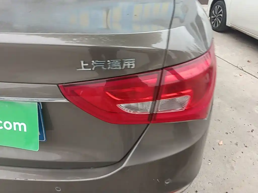 Buick Excelle — миниатюра 8