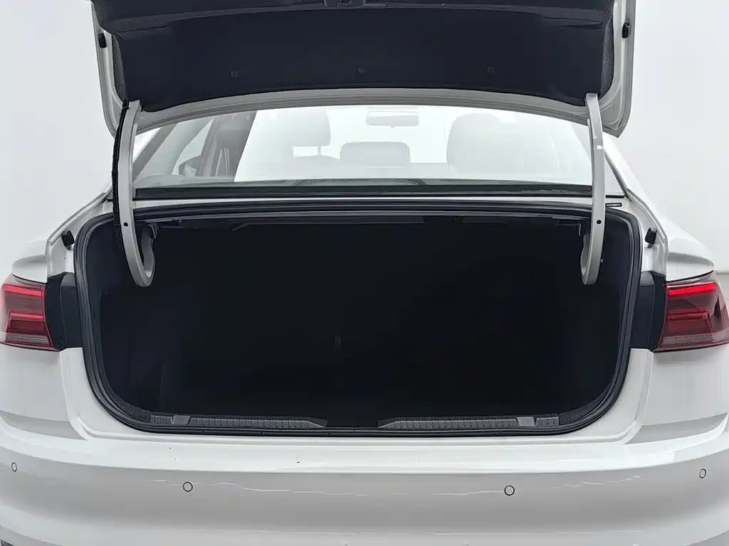 Volkswagen Bora — миниатюра 16