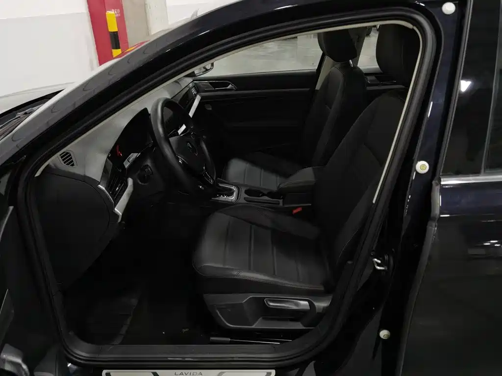 Volkswagen Lavida — миниатюра 10