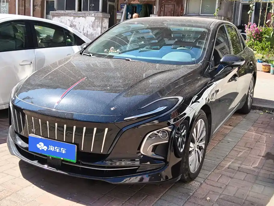 Hongqi Hongqi E-QM5