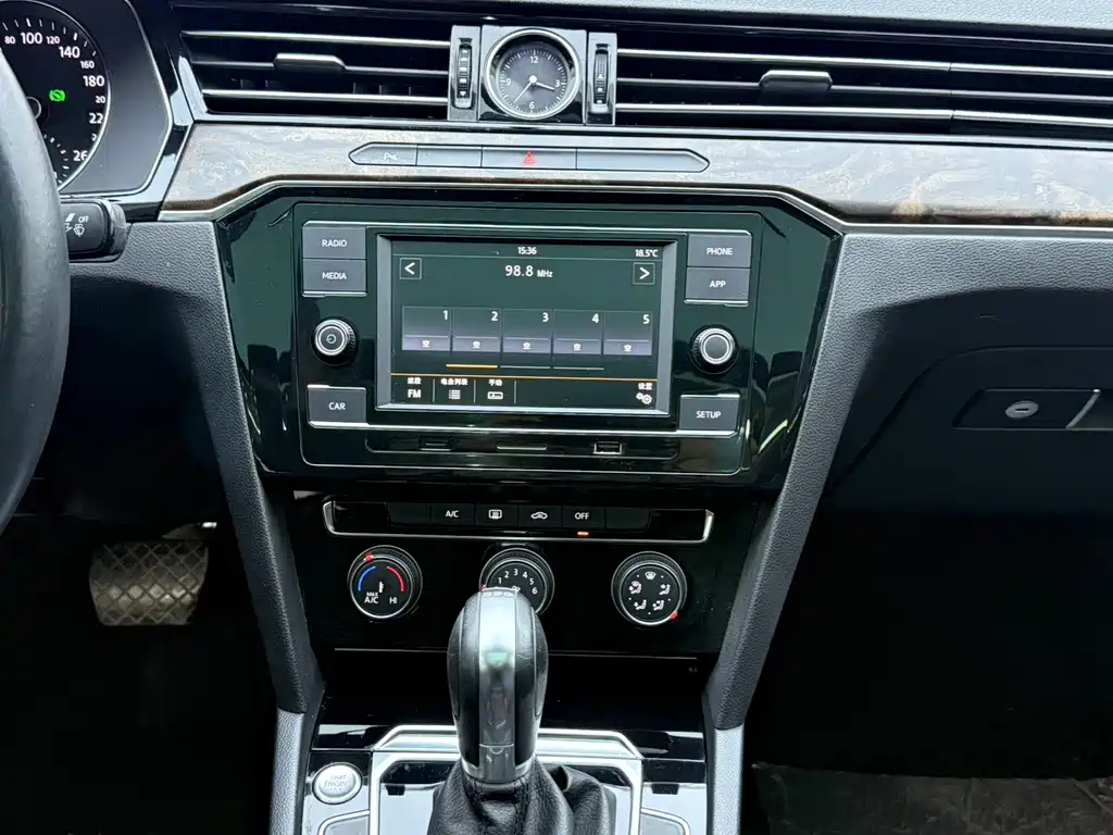 Volkswagen Magotan — миниатюра 7