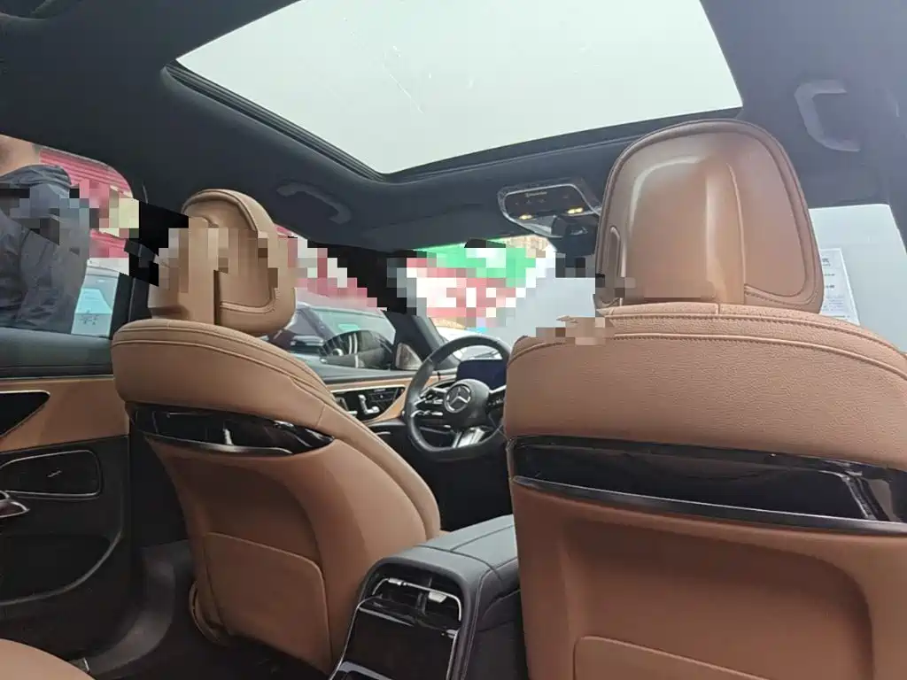 Mercedes-Benz E-Class — миниатюра 18