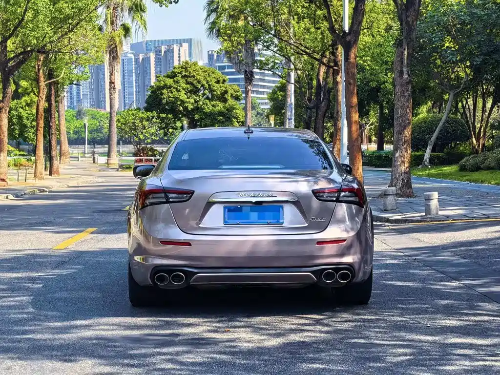 Maserati Ghibli — миниатюра 6