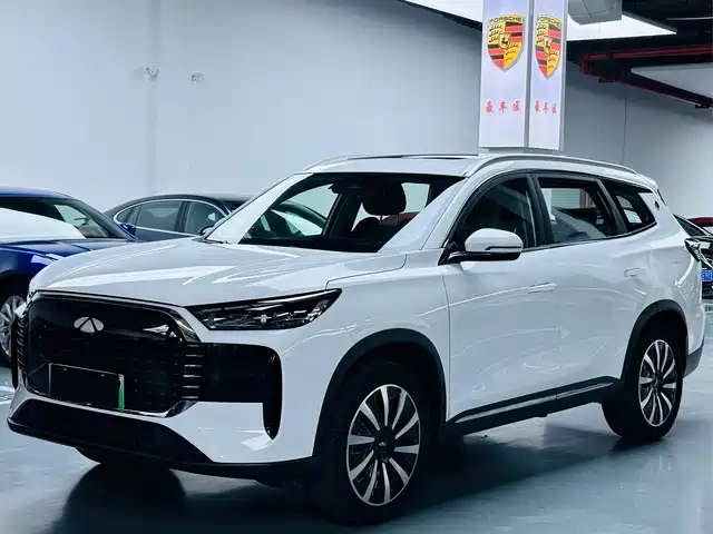 2025 Chery Tiggo 8