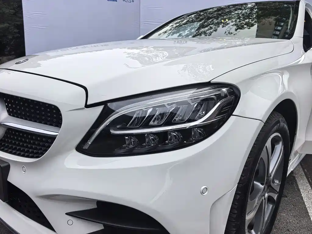 Mercedes-Benz C-Class — миниатюра 12