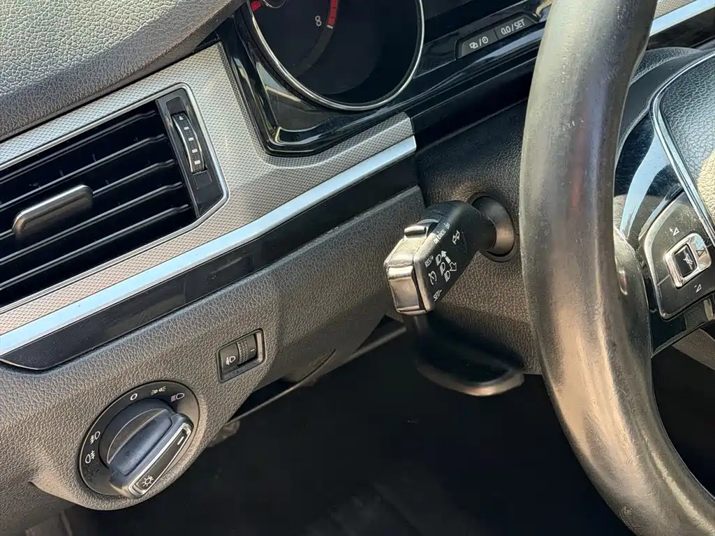 Volkswagen Bora — миниатюра 16