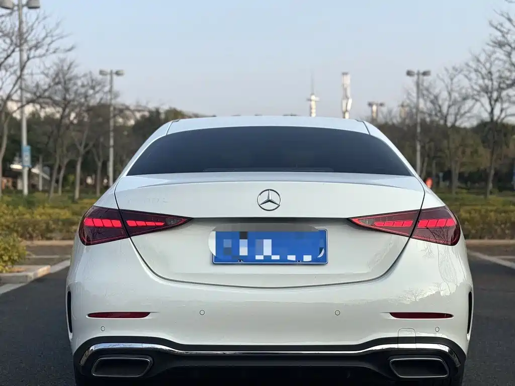 Mercedes-Benz C-Class — миниатюра 4