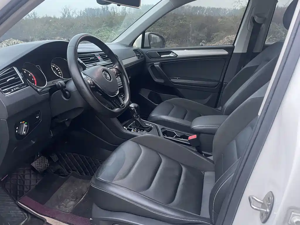 Volkswagen Tiguan L — миниатюра 4