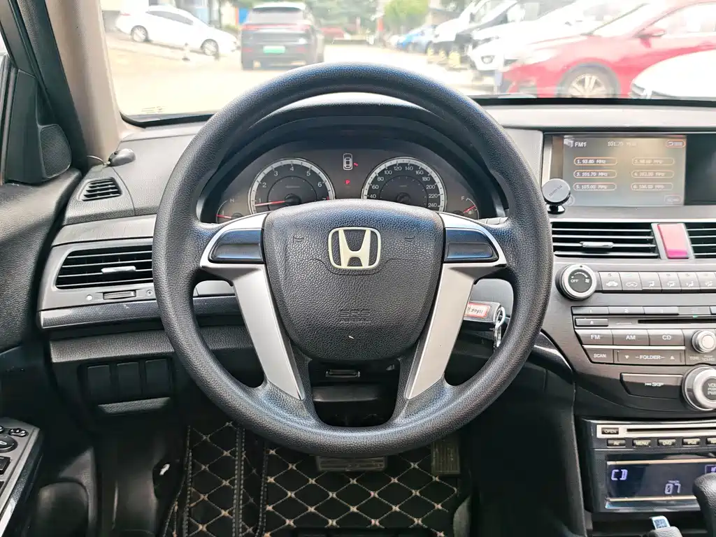 Honda Accord — миниатюра 11