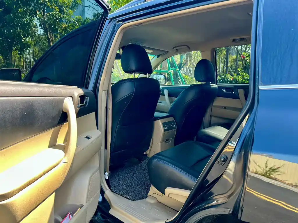 Toyota Highlander — миниатюра 7