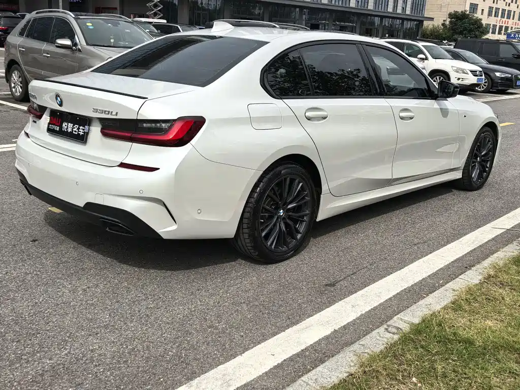 BMW 3 Series — миниатюра 9