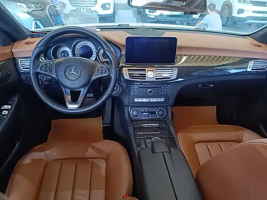 Mercedes-Benz CLS — миниатюра 10