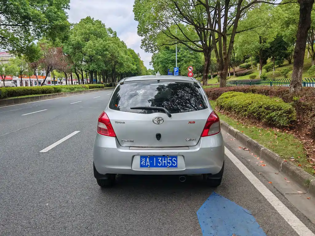 Toyota Yaris — миниатюра 11