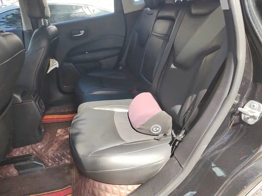 Jeep Compass — миниатюра 15