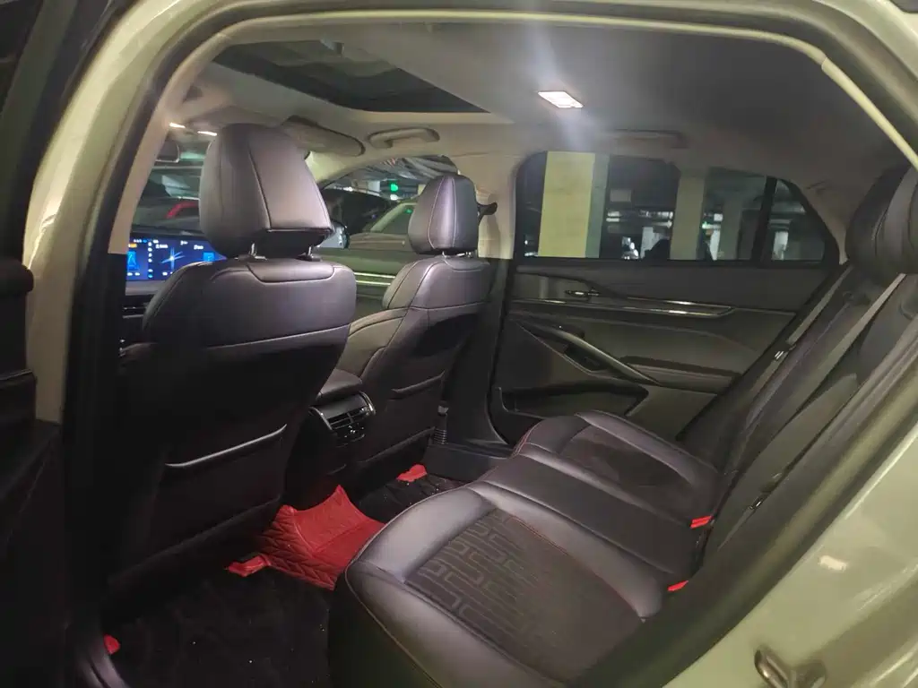 Ford Mondeo — миниатюра 9