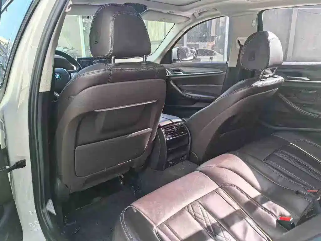 BMW 5 SERIES NEW ENERGY