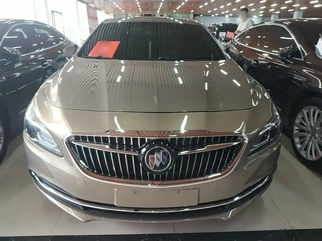 Buick LaCrosse — миниатюра 3