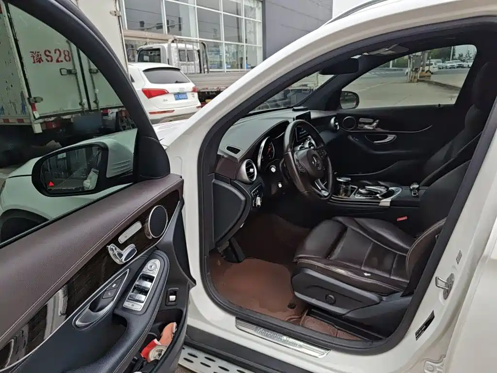 Mercedes-Benz GLC — миниатюра 12
