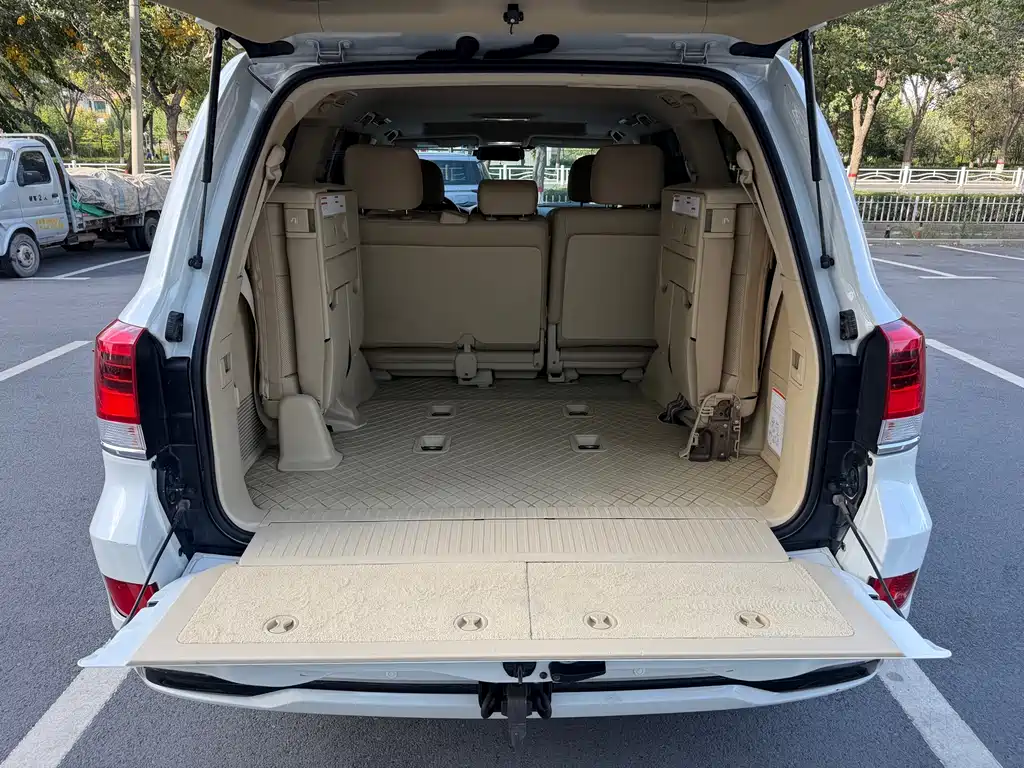 Toyota Land Cruiser — миниатюра 15