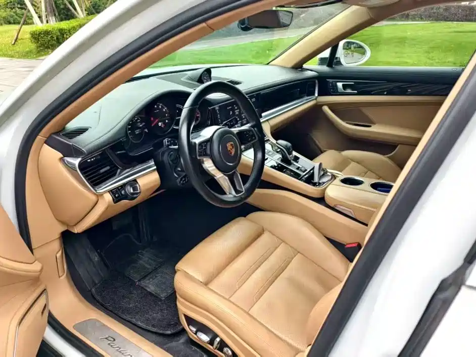Porsche Panamera — миниатюра 2