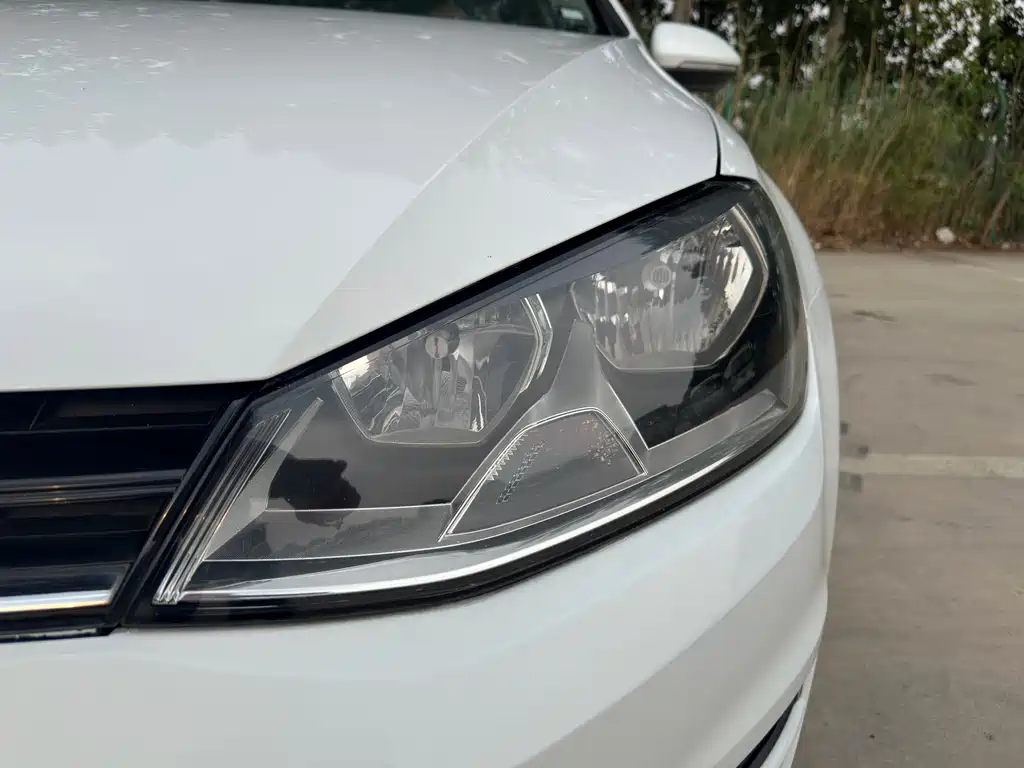 Volkswagen Golf 2014 1.6L AT Comfort