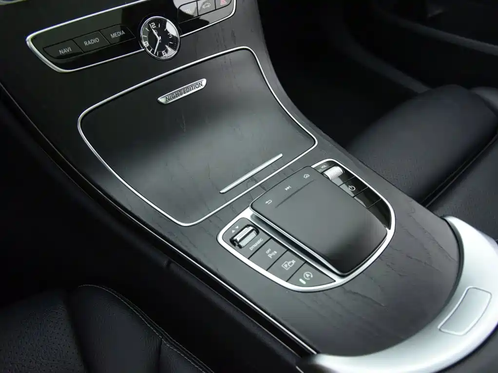 Mercedes-Benz C-Class — миниатюра 14