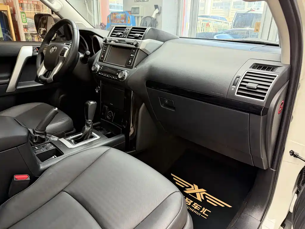 Toyota Prado — миниатюра 10
