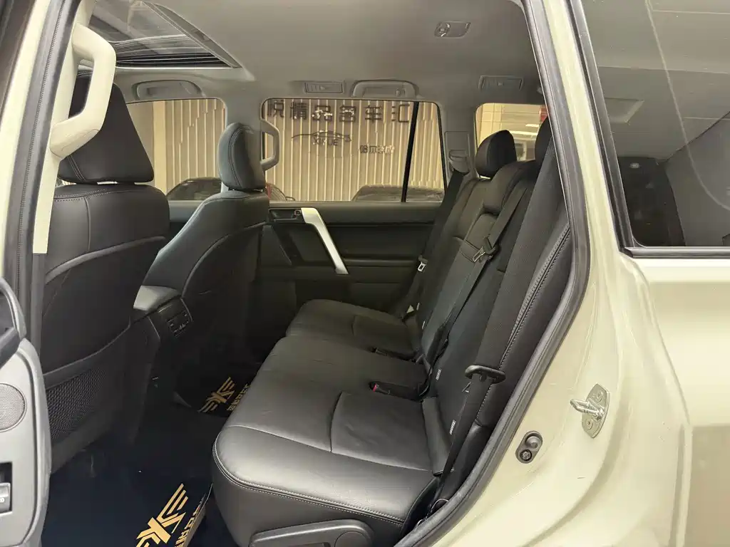 Toyota Prado — миниатюра 22