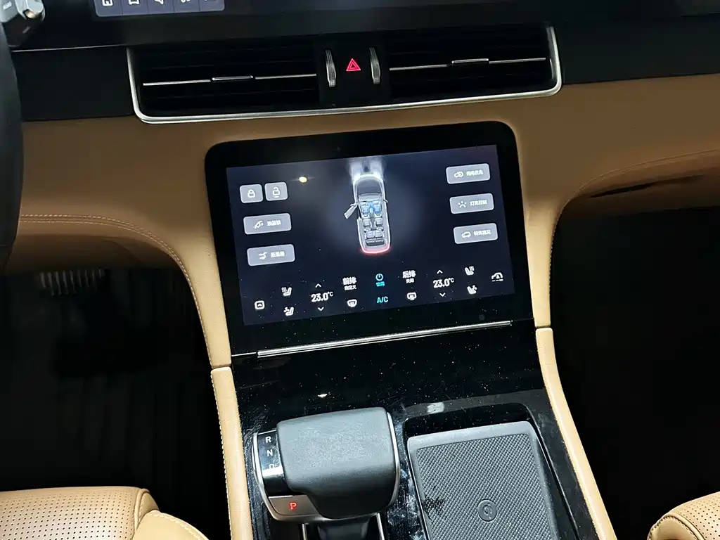 Li Auto Li ONE — миниатюра 11