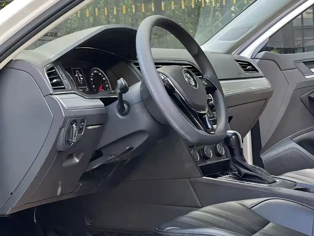 Volkswagen Lamando — миниатюра 9