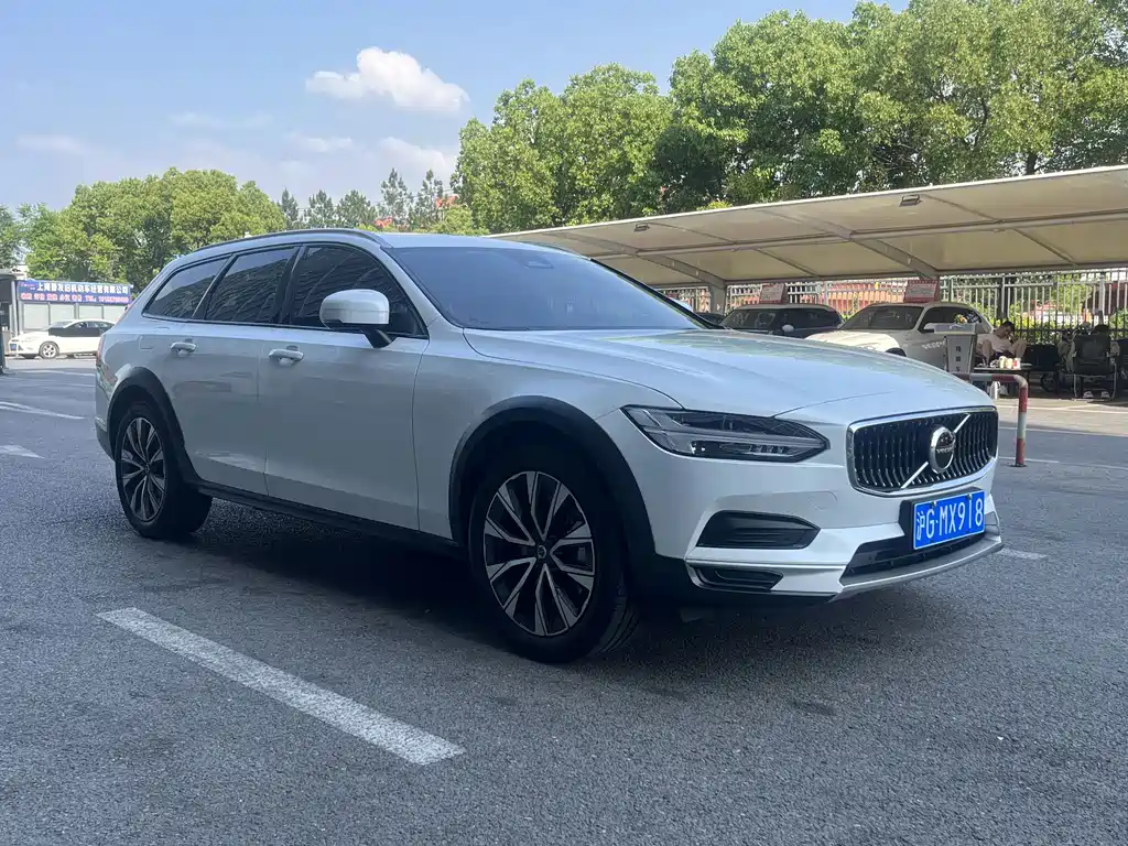 Volvo V90 — миниатюра 3