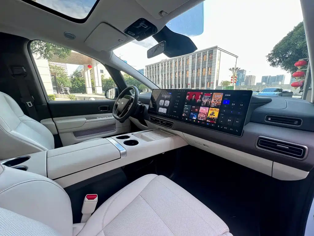 Li Auto Li MEGA — миниатюра 40
