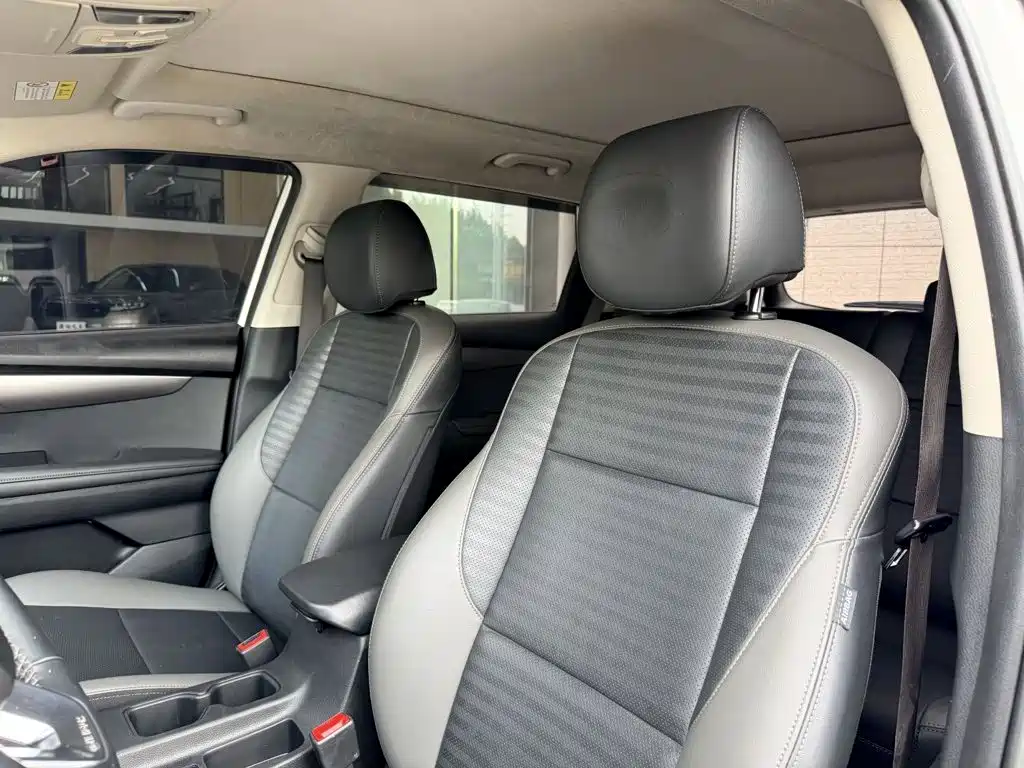 Kia Sportage — миниатюра 12