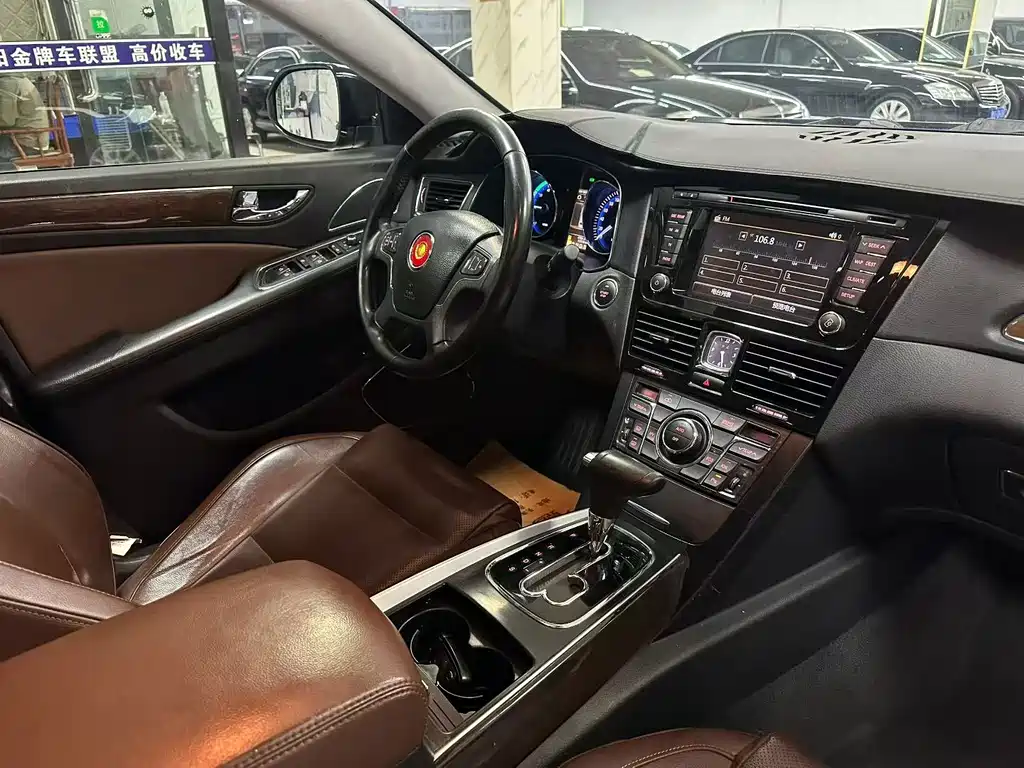 Hongqi Hongqi H7 — миниатюра 13