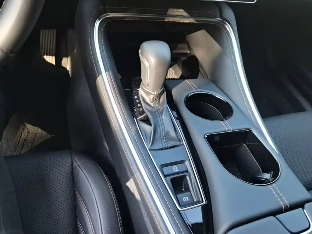 Toyota Avalon — миниатюра 14