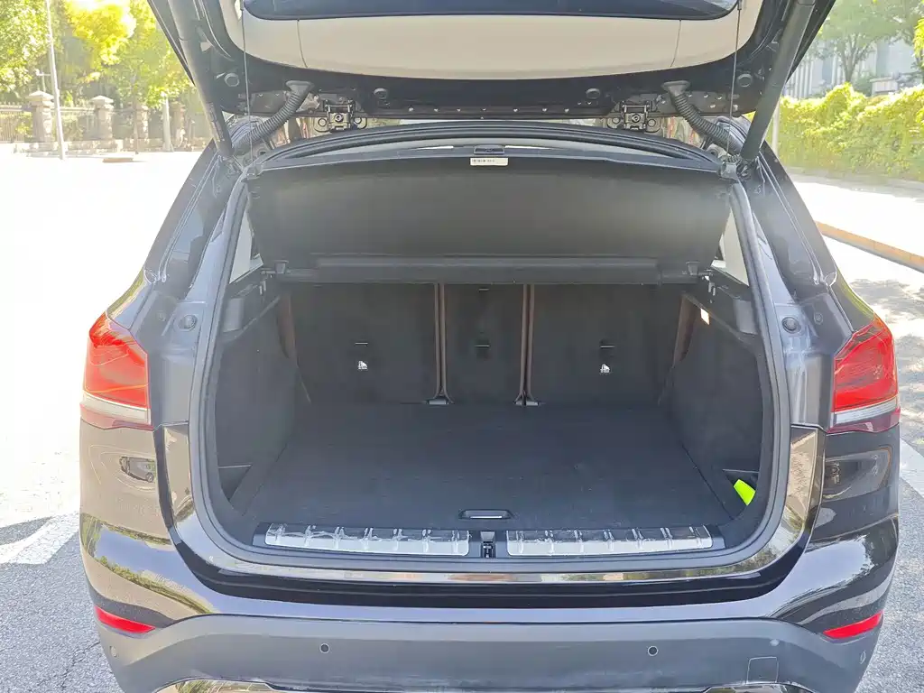 BMW X1 — миниатюра 11