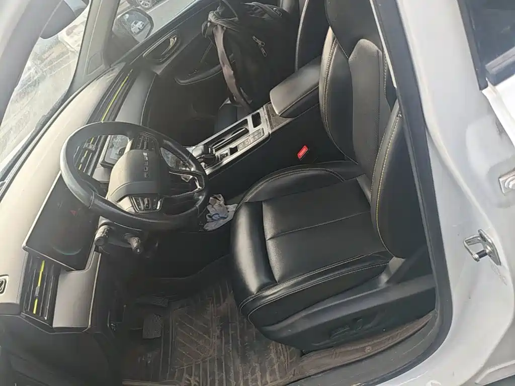 Roewe RX5 New Energy — миниатюра 15