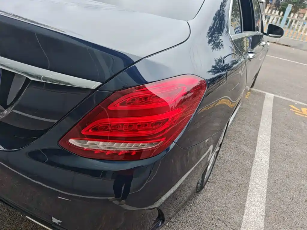 Mercedes-Benz C-Class — миниатюра 8