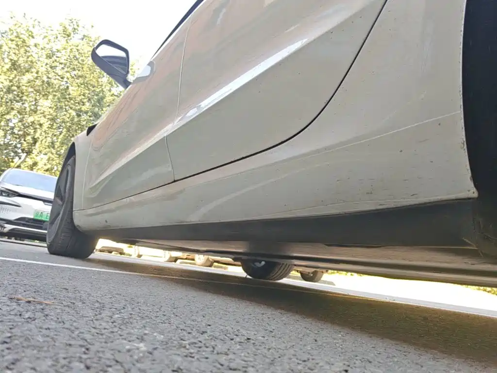 Tesla Model 3 — миниатюра 22