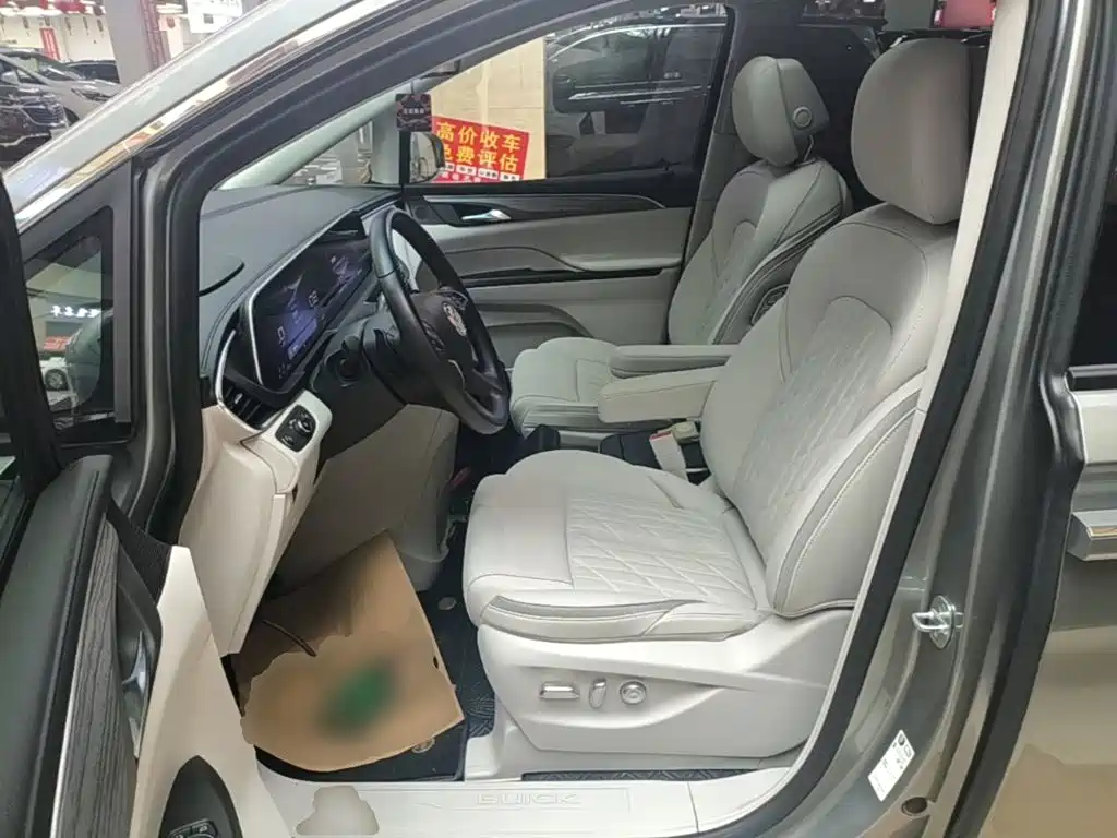 Buick GL8 — миниатюра 15