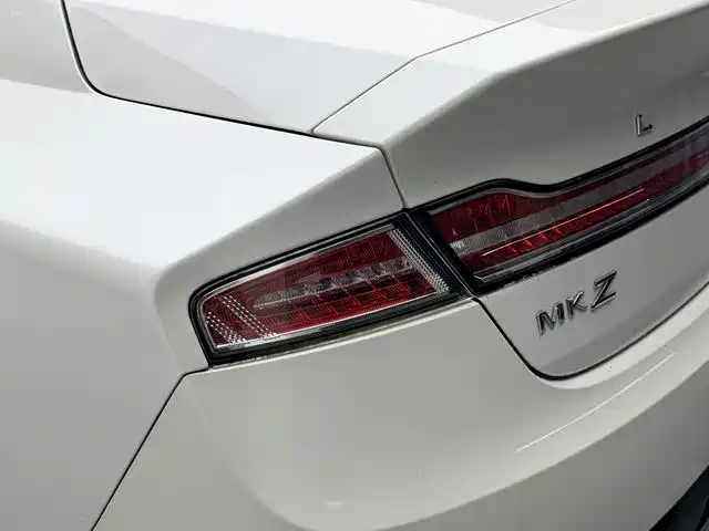 Lincoln MKZ — миниатюра 18