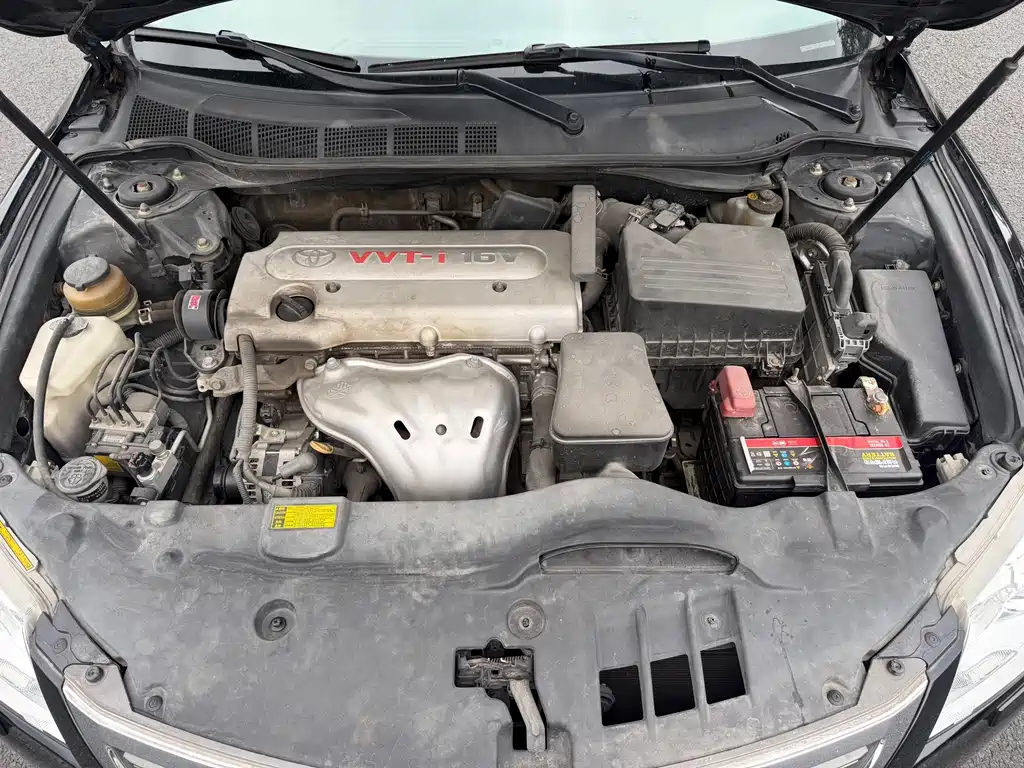 Toyota Camry — миниатюра 10