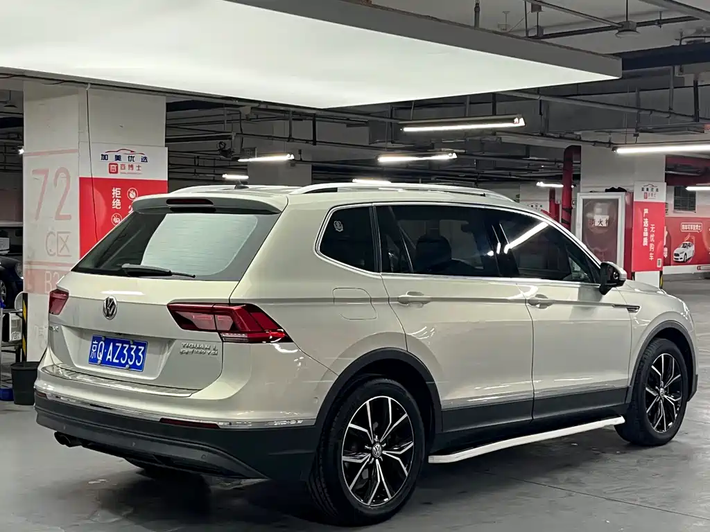 Volkswagen Tiguan L L 2017 330TSI AT Flagship