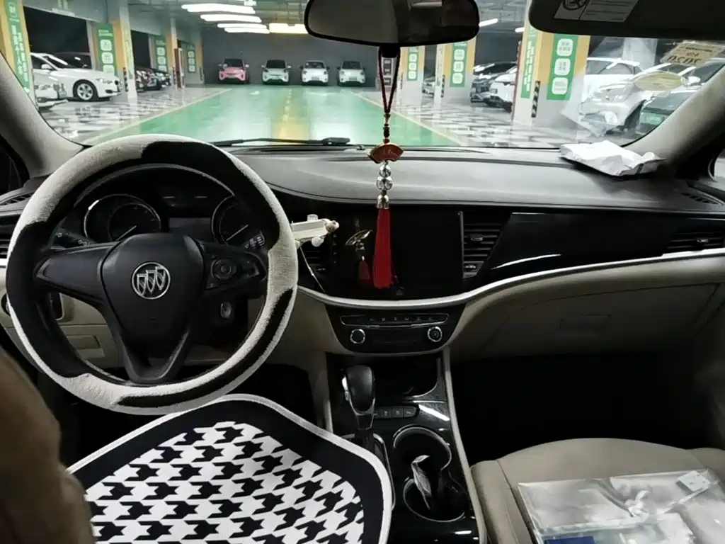 Buick Verano — миниатюра 6