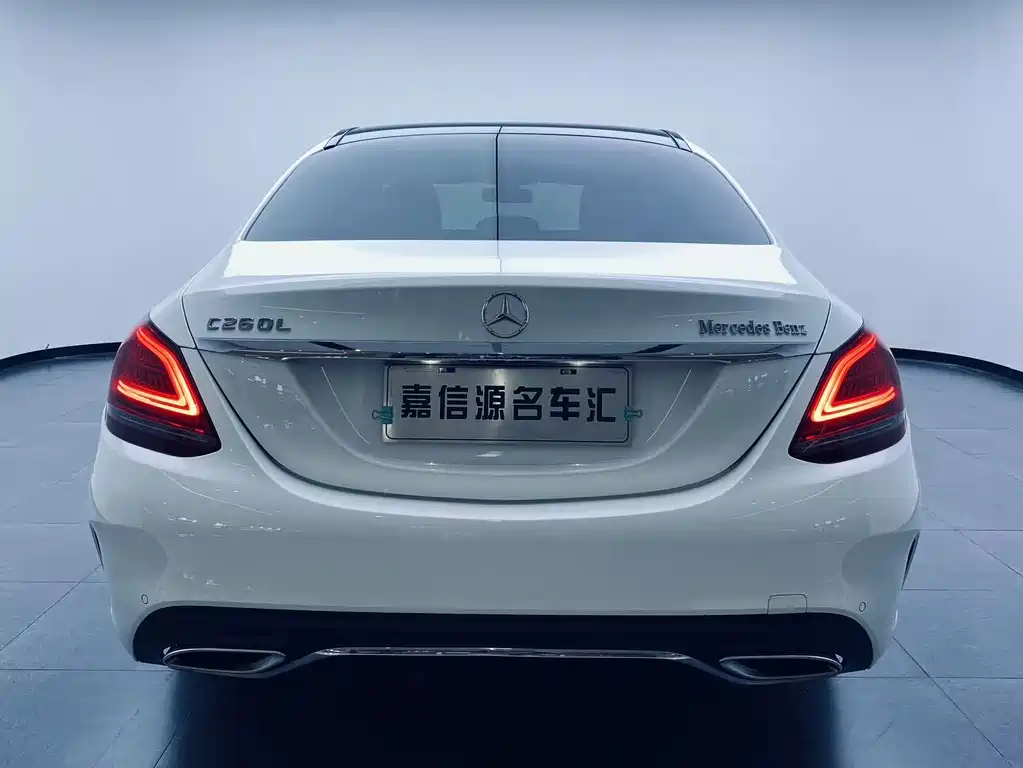 Mercedes-Benz C-Class — миниатюра 4