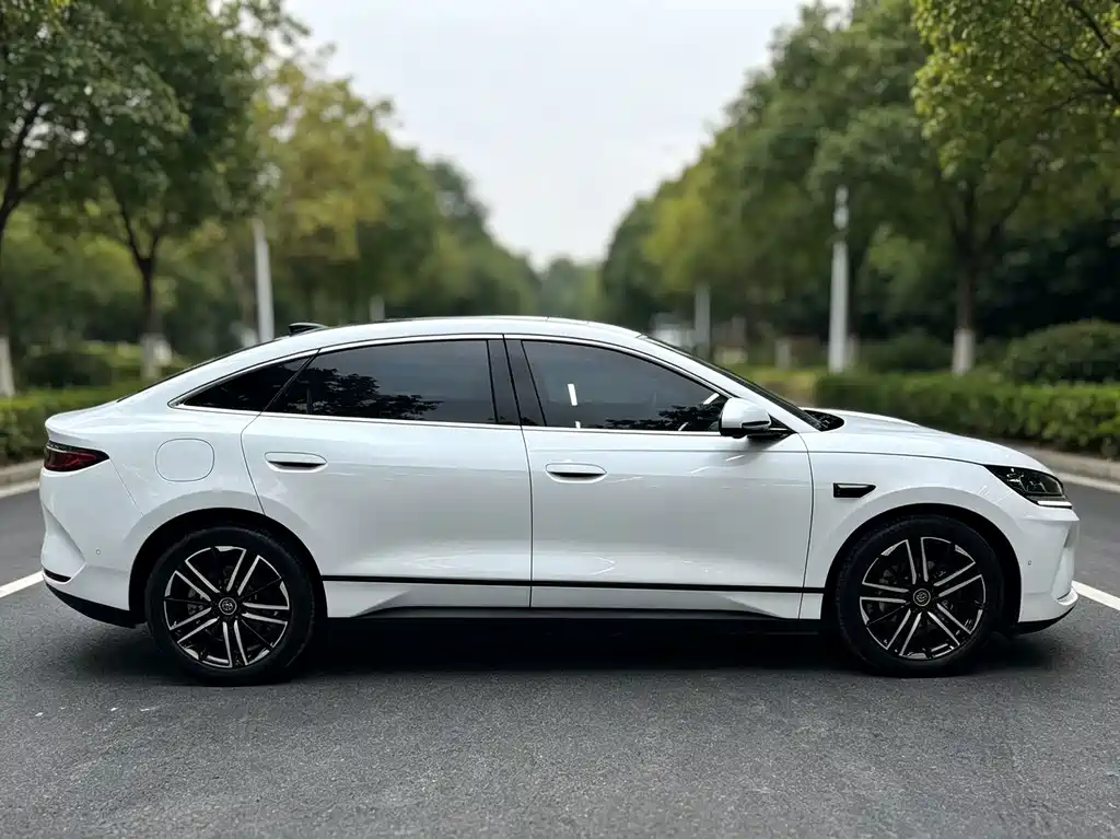 BYD Qin L — миниатюра 5