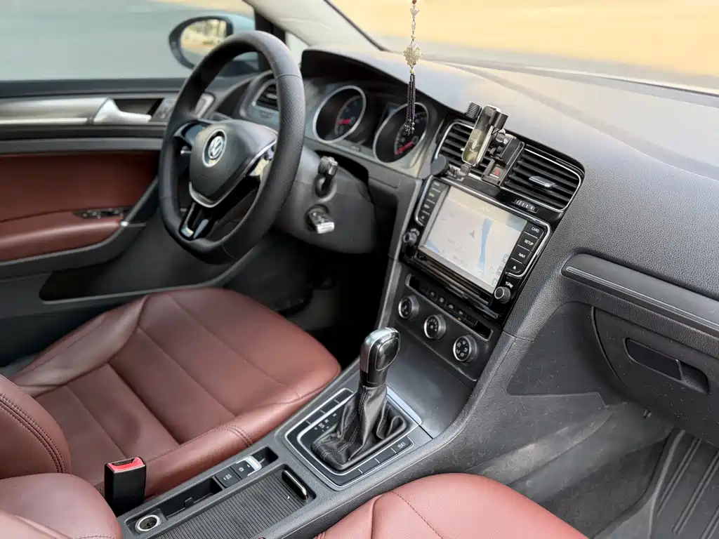 Volkswagen Golf — миниатюра 13