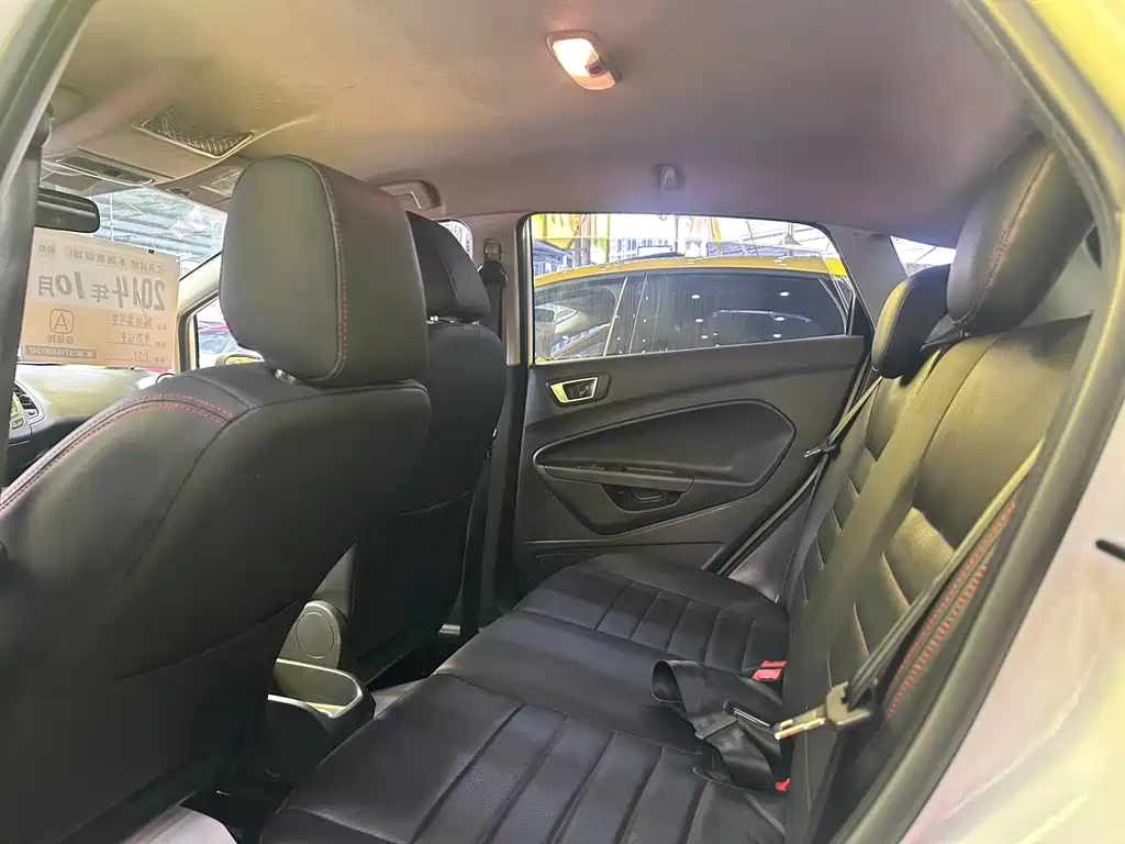 Ford Fiesta — миниатюра 9