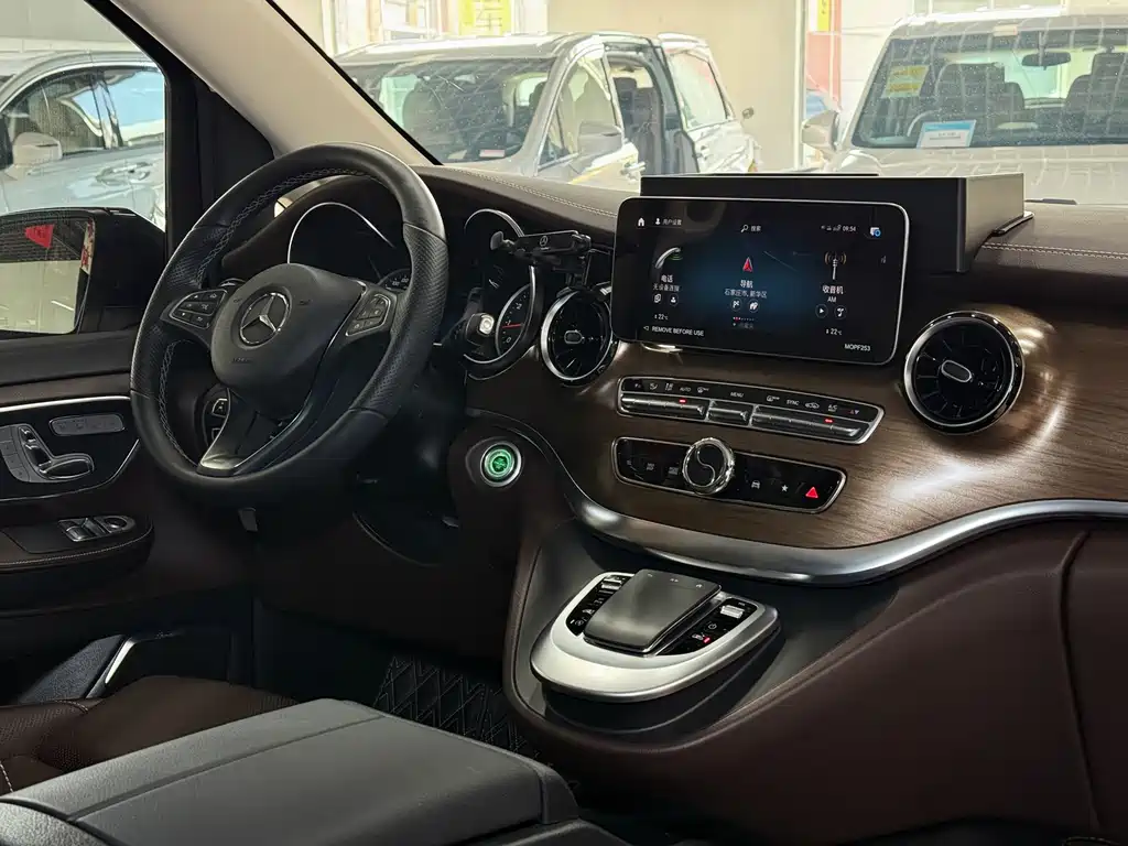 Mercedes-Benz V-Class — миниатюра 4